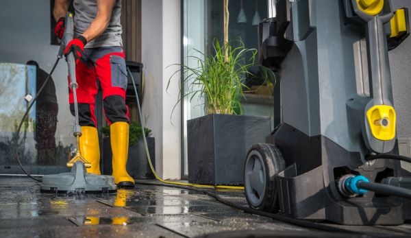 Commercial Pressure Cleaning in North Port