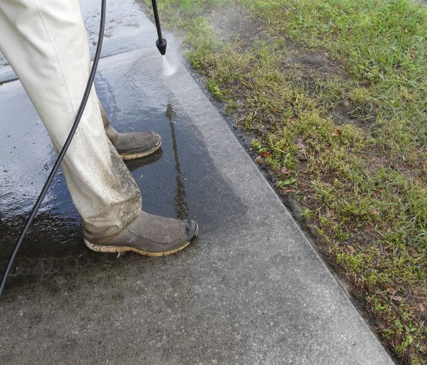 Cost of Pavement Power Washing in North Port